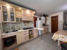 , 3-комн., Ялта