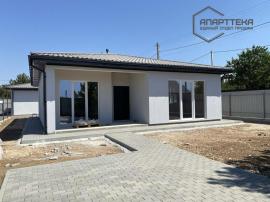 Дома/Коттеджи, 3-комн., Севастополь