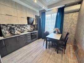 , 2-комн., Симферополь