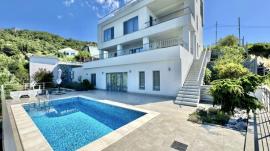 , 4-комн., Ялта