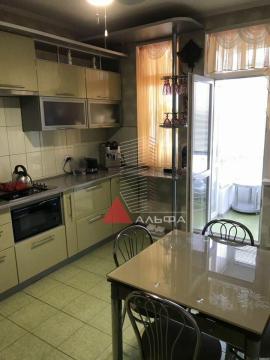 Квартиры, 3-комн., Евпатория