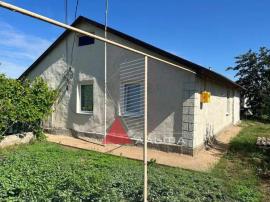 Дома/Коттеджи, 4-комн., Районы республики Крым